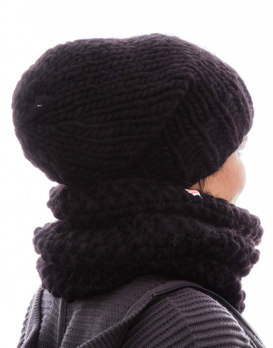 Flow Beanie in Black